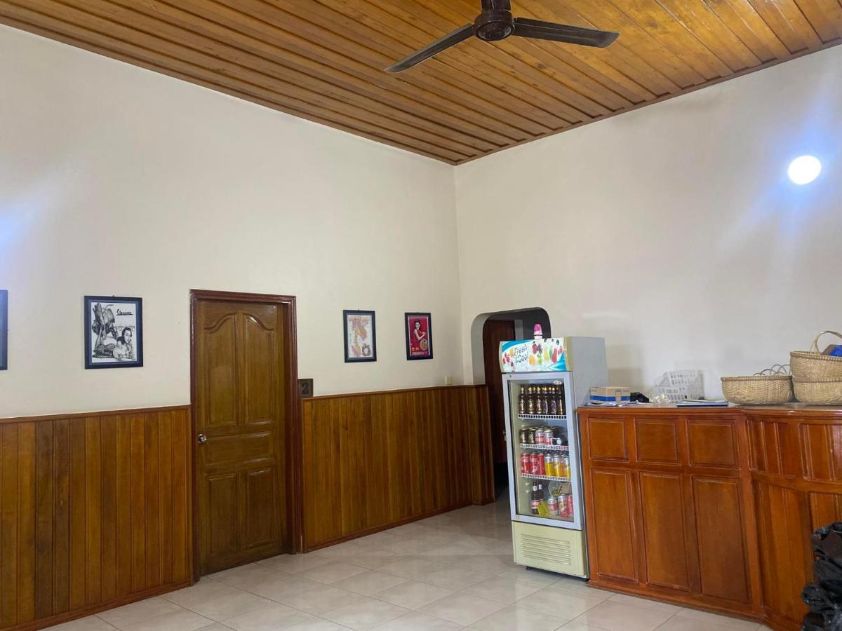 Ecran Riverfront Guesthouse Kampot Exterior foto