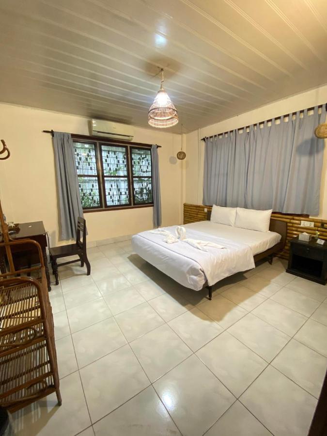Ecran Riverfront Guesthouse Kampot Exterior foto