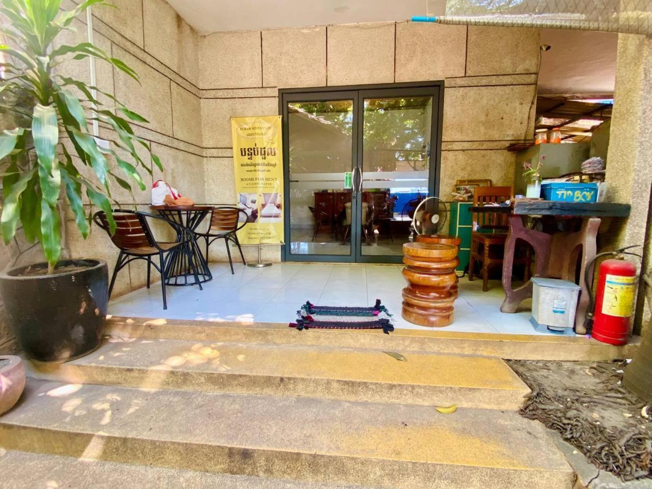 Ecran Riverfront Guesthouse Kampot Exterior foto